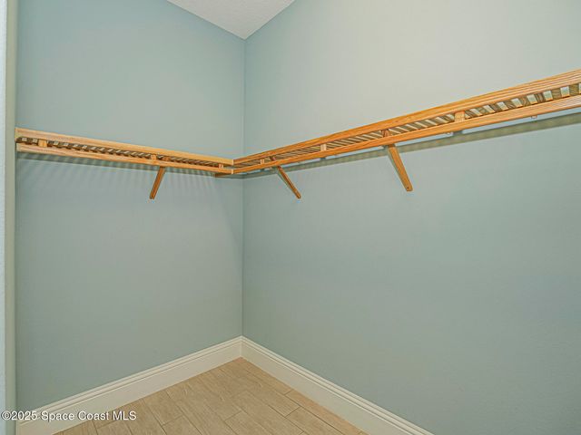 395 Sapphire Way SW, Vero Beach, FL 32968