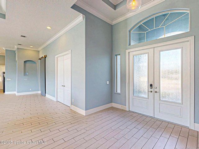 395 Sapphire Way SW, Vero Beach, FL 32968