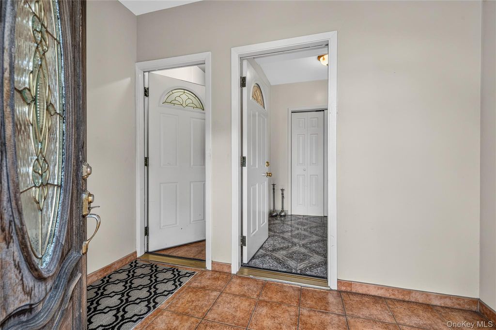 214 Avery Place, Cedarhurst, NY 11516 — photo 2