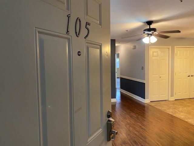 7648 Broadview Drive 105, Houston, TX 77061