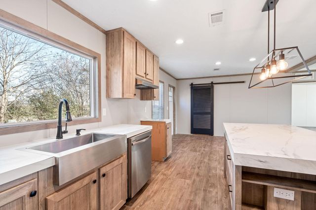 412 Holloway Lane, Big Sandy, TX 75755