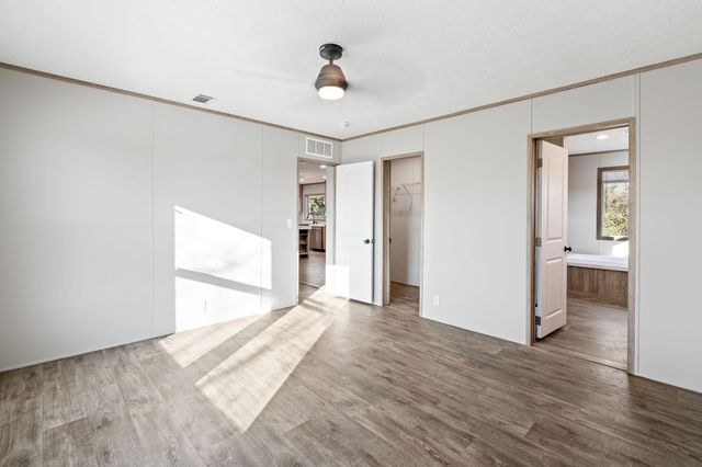 412 Holloway Lane, Big Sandy, TX 75755