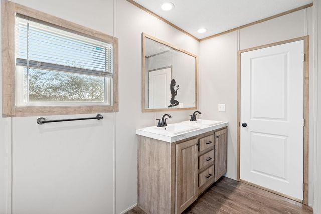 412 Holloway Lane, Big Sandy, TX 75755