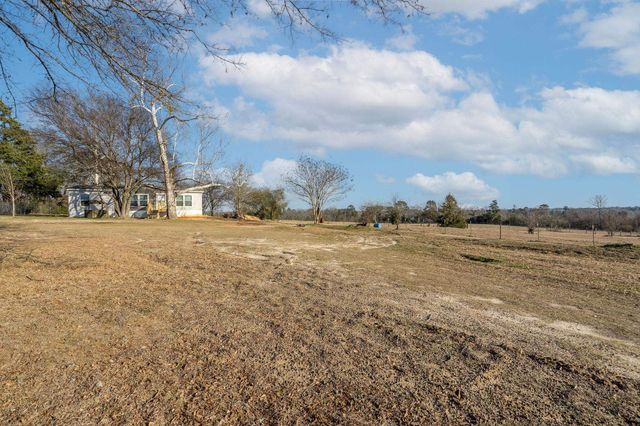 412 Holloway Lane, Big Sandy, TX 75755