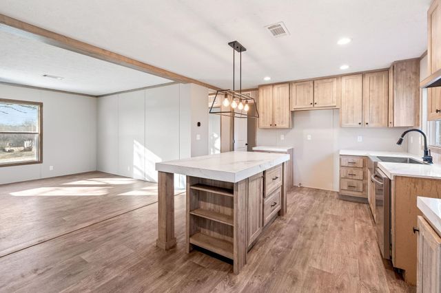 412 Holloway Lane, Big Sandy, TX 75755