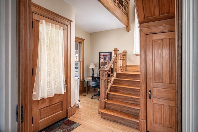 207 E Jefferson STREET, Viroqua, WI 54665