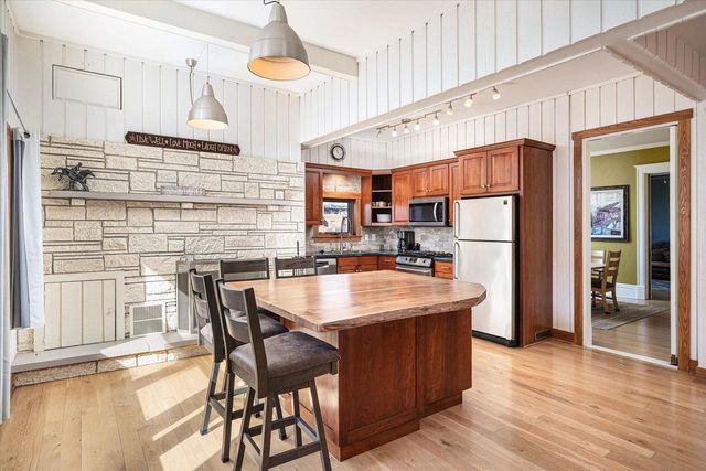 207 E Jefferson STREET, Viroqua, WI 54665