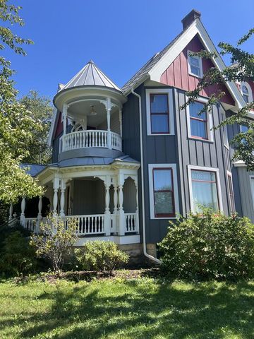 207 E Jefferson STREET, Viroqua, WI 54665