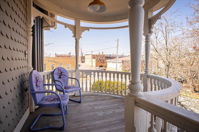 207 E Jefferson STREET, Viroqua, WI 54665