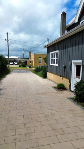 207 E Jefferson STREET, Viroqua, WI 54665