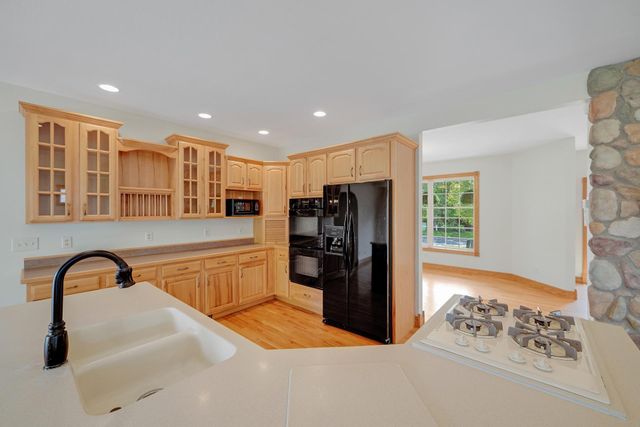 1470 River Shore Drive, Hastings, MN 55033