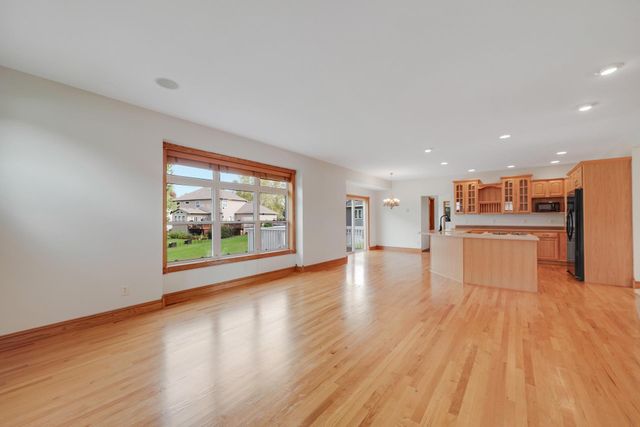 1470 River Shore Drive, Hastings, MN 55033