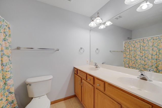 1470 River Shore Drive, Hastings, MN 55033