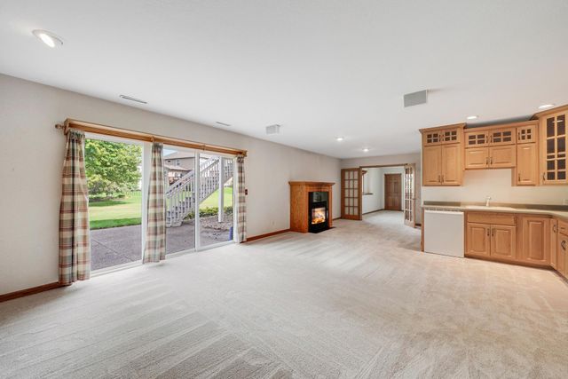 1470 River Shore Drive, Hastings, MN 55033