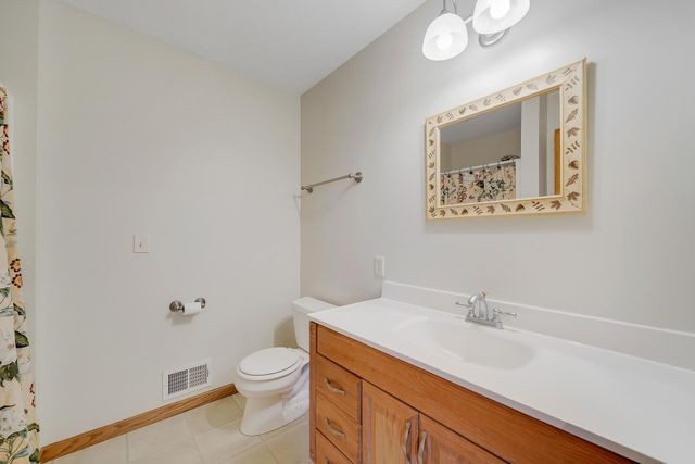 1470 River Shore Drive, Hastings, MN 55033