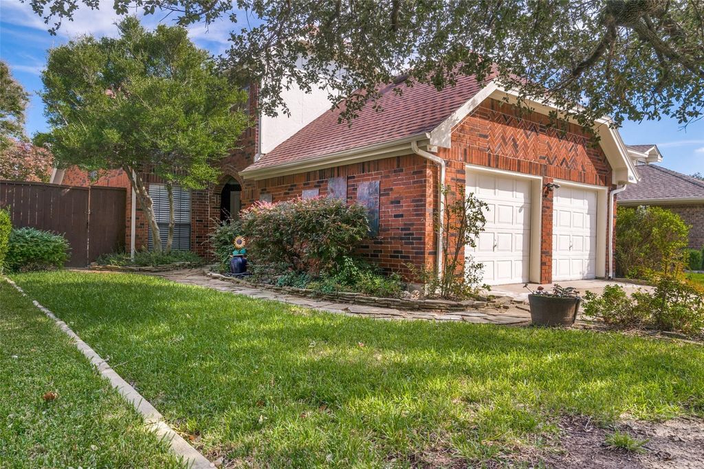 6804 Century Circle, Plano, TX 75023