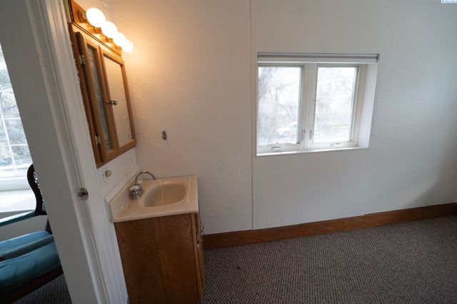 308 NW Webb, Pullman, WA 99163