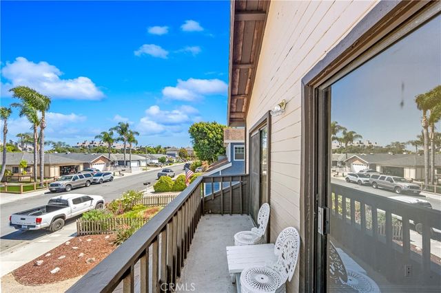1407 Lakeside, Huntington Beach, CA 92648