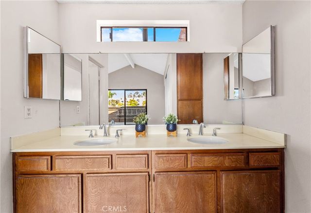 1407 Lakeside, Huntington Beach, CA 92648