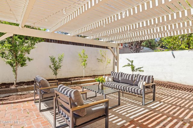 1055 Barrow Court, Westlake Village, CA 91361