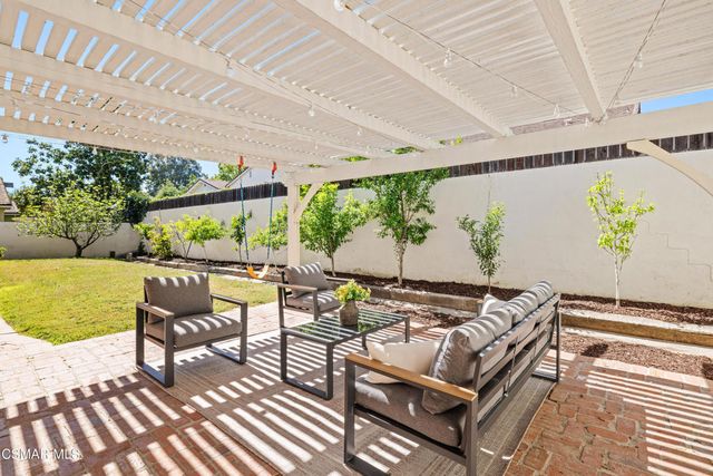 1055 Barrow Court, Westlake Village, CA 91361