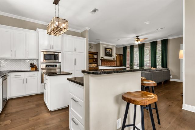504 Glenbrook Court, Southlake, TX 76092