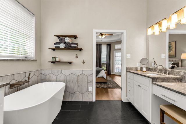 504 Glenbrook Court, Southlake, TX 76092