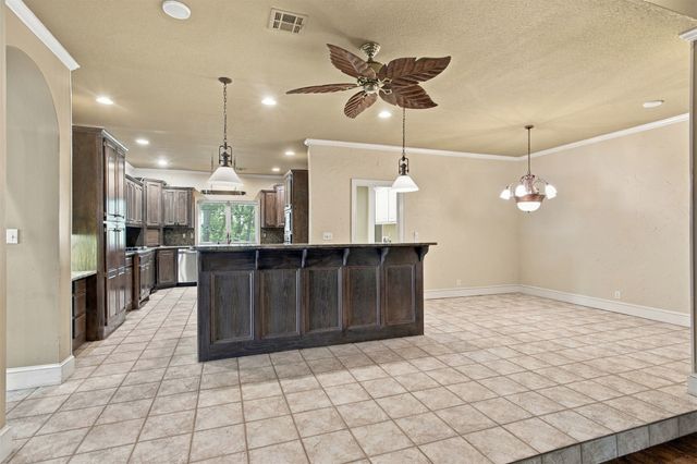 8308 S Allegheny Avenue, Tulsa, OK 74137