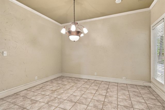 8308 S Allegheny Avenue, Tulsa, OK 74137