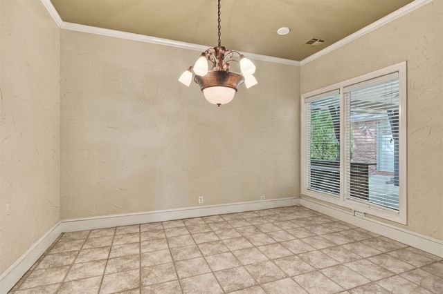8308 S Allegheny Avenue, Tulsa, OK 74137