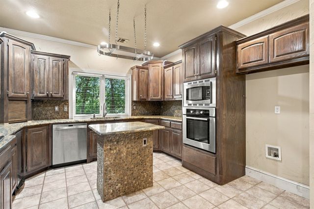 8308 S Allegheny Avenue, Tulsa, OK 74137