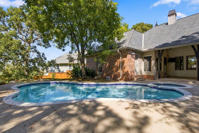 8308 S Allegheny Avenue, Tulsa, OK 74137