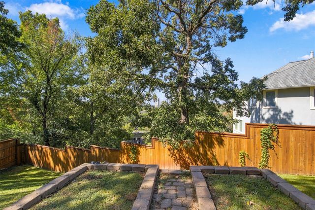 8308 S Allegheny Avenue, Tulsa, OK 74137