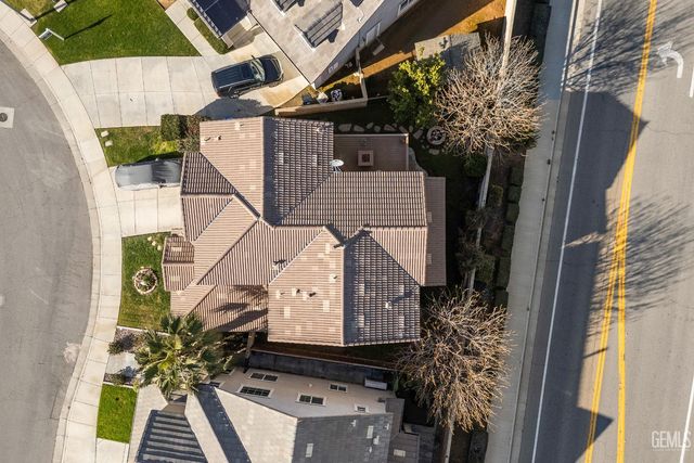 6119 Pilar Way, Bakersfield, CA 93306