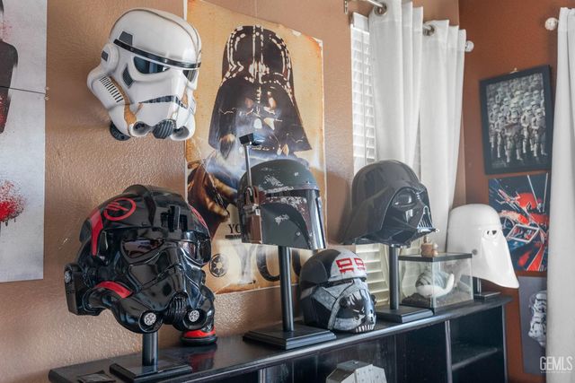 6119 Pilar Way, Bakersfield, CA 93306