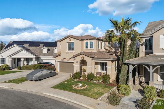 6119 Pilar Way, Bakersfield, CA 93306