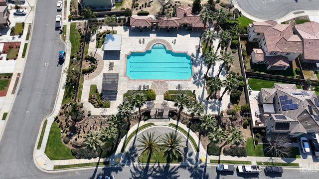 6119 Pilar Way, Bakersfield, CA 93306