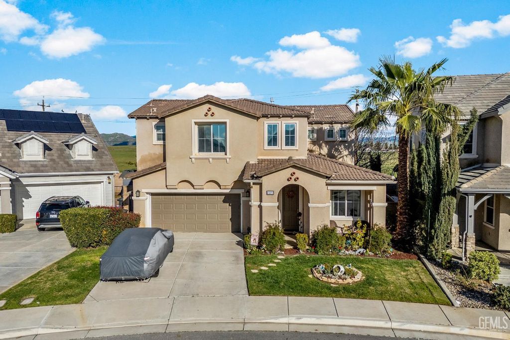6119 Pilar Way, Bakersfield, CA 93306