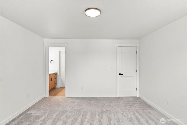 27607 129th Court SE, Kent, WA 98030