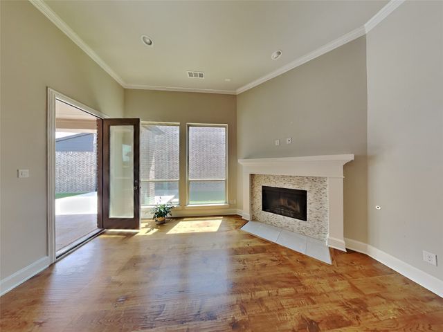 729 Royal Minister Boulevard, Lewisville, TX 75056