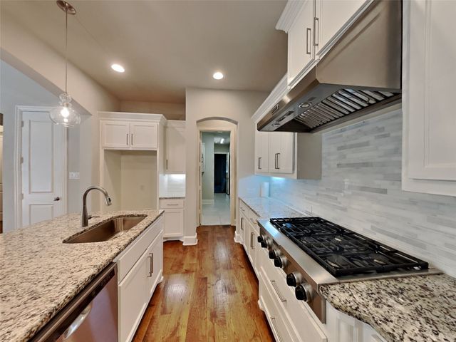 729 Royal Minister Boulevard, Lewisville, TX 75056