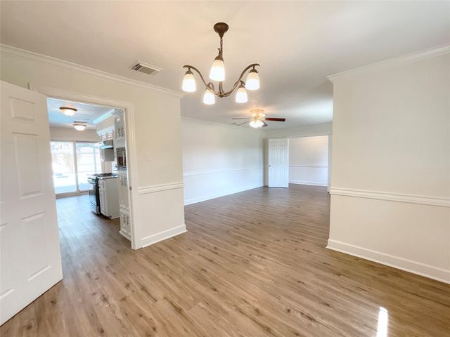2502 Lufkin Lane, Deer Park, TX 77536