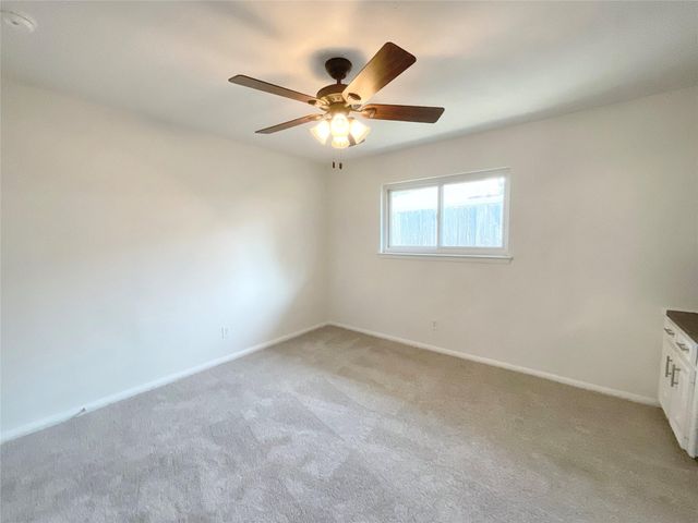 2502 Lufkin Lane, Deer Park, TX 77536