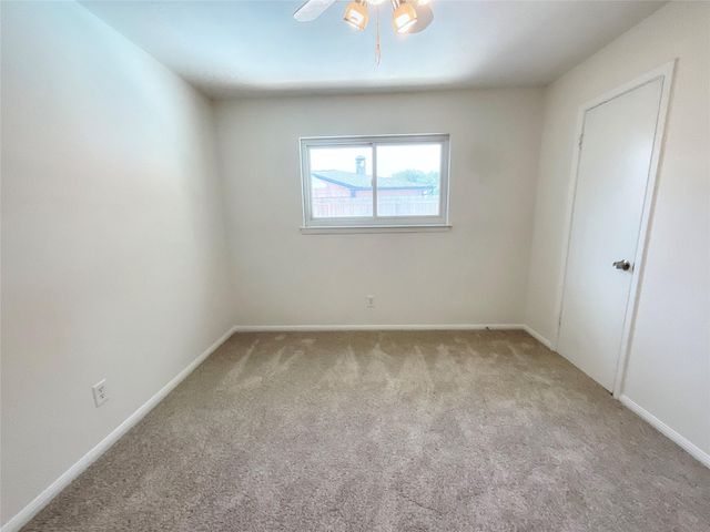 2502 Lufkin Lane, Deer Park, TX 77536