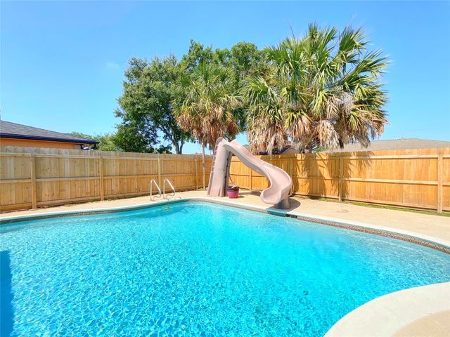 2502 Lufkin Lane, Deer Park, TX 77536