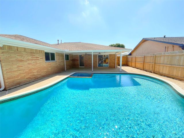 2502 Lufkin Lane, Deer Park, TX 77536