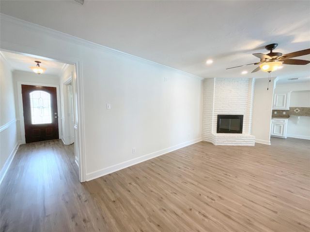 2502 Lufkin Lane, Deer Park, TX 77536