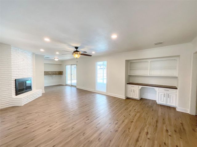 2502 Lufkin Lane, Deer Park, TX 77536