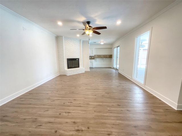 2502 Lufkin Lane, Deer Park, TX 77536