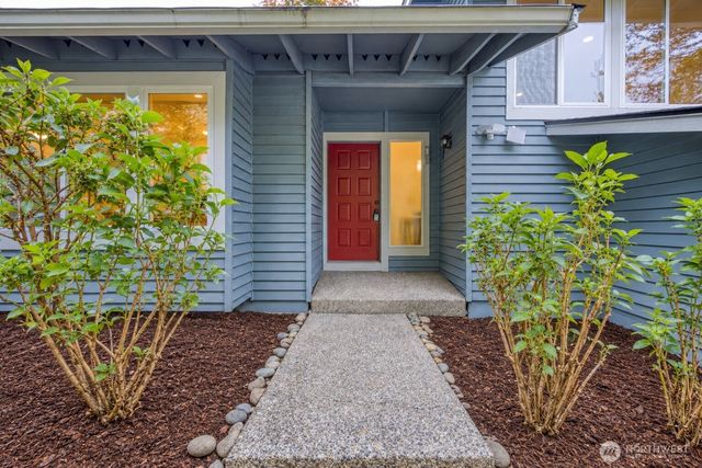10827 159th Court NE, Redmond, WA 98052